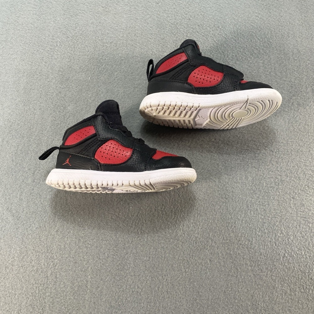 Nike Jordan Access AV7944-006 Toddler Size 7C Black Red White Hook &Loop Closure